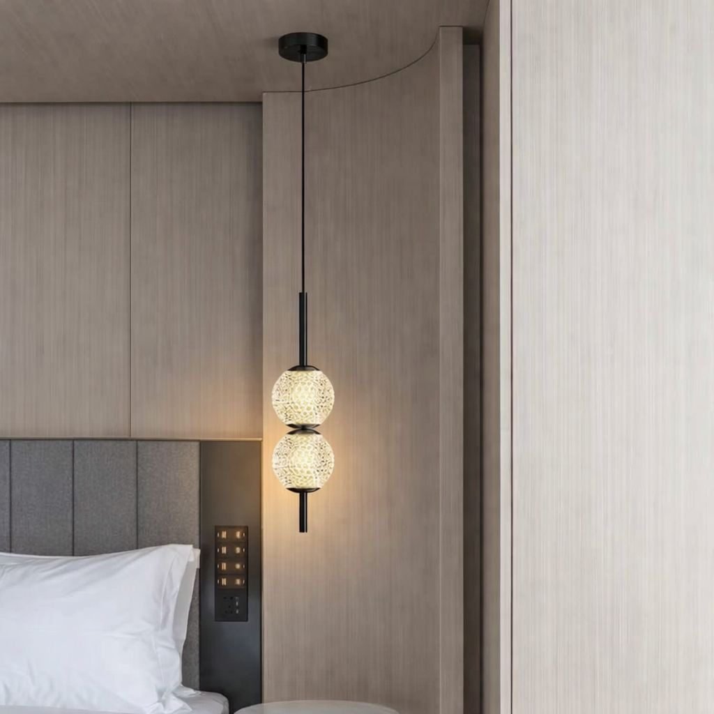 Single pendant light